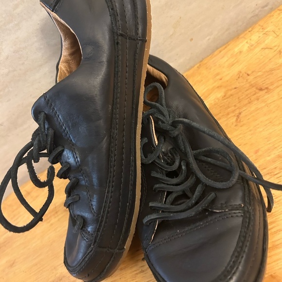 UGG Australia Blake Fashion Black Sneakers - Picture 4 of 8